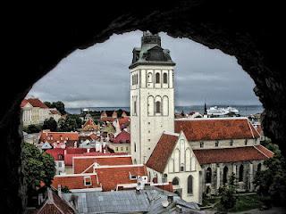 Tallinn, Estonia, 3000 km a Nord Est