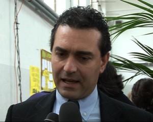 De Magistris: “Il nuovo stadio si farà.Valuteremo anche altre…..”