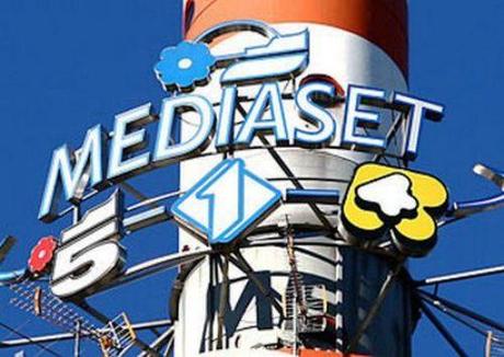 Crollo degli utili per Mediaset, tonfo in Borsa: è ora che Berlusconi torni in ‘prima linea’…