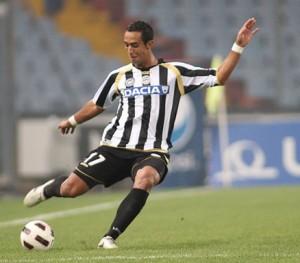 TMW-Il Napoli fortemente interessato a Benatia, ma l’Udinese chiede in cambio…