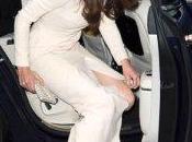 Kate Middleton abito spacco cerimonia ufficiale.