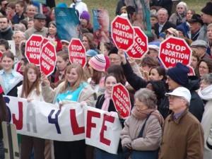 Proseguono le vittorie pro-life nel mondo: 400 leggi negli USA