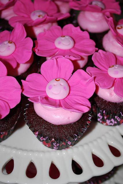 Baby Shower Flower Cupcakes