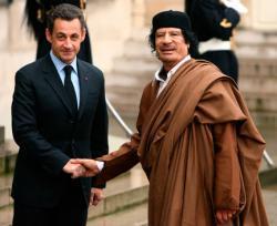 Lukashenko: Sarkozy ricevette 100 milioni di dollari da Gheddafi Lukashenko: Sarkozy ricevette 100 milioni di dollari da Gheddafi