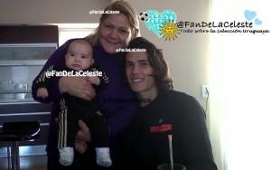 FOTO-Edinson Cavani insieme alla mamma e il figlioletto Bautista!