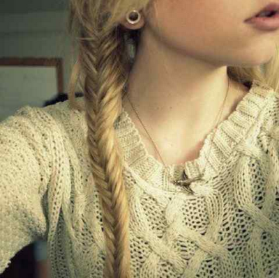 BRAIDED HAIR