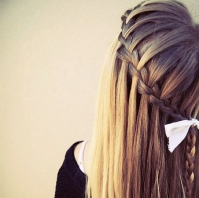 BRAIDED HAIR