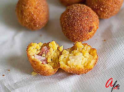 Arancine pancetta e provola al profumo di birra