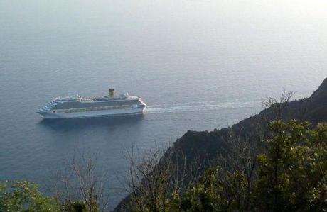 Crociere a Portofino: un business da 11 milioni di valore prodotto sul territorio. Ed è ancora polemica.