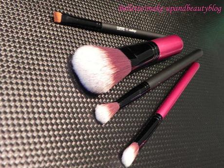 It's brushes time! ultimi acquisti pennellosi su Neve Cosmetics!