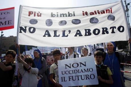 Misoginia, razzismo e ignoranza. Ecco la marcia pro-life!