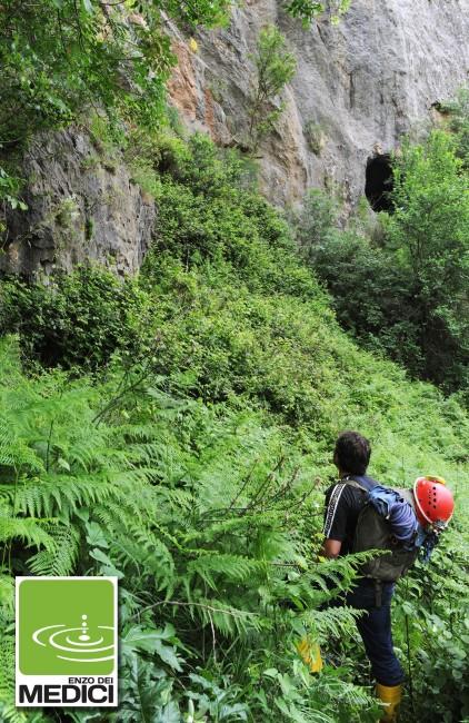 RICOGNIZIONI SPELEO-ARCHEOLOGICHE NELLA VALLE DEL TORRENTE BAGNI (CALABRIA)