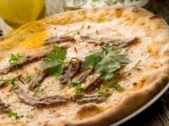 pizza napoletana, pizza, pizza afrodisiaca, donne, cucina hot, cucina, ricette