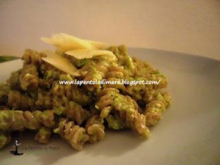 Pasta con Pesto di Fave