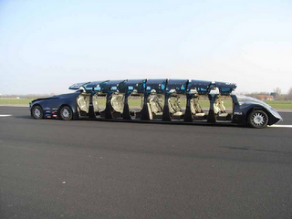 Un autobus extralusso fara' la spola tra Dubai e Abu Dhabi