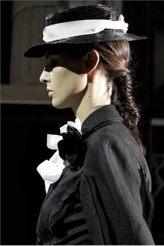 SS 2012 fashion trends: black & white