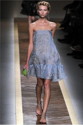 SS 2012 fashion trends: romantic pastels