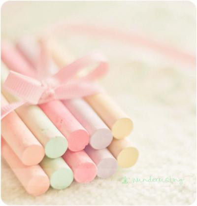 SS 2012 fashion trends: romantic pastels