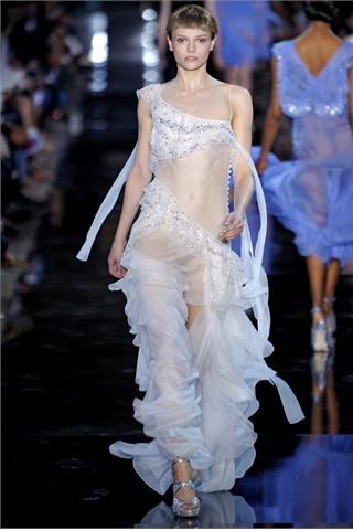 SS 2012 fashion trends: romantic pastels