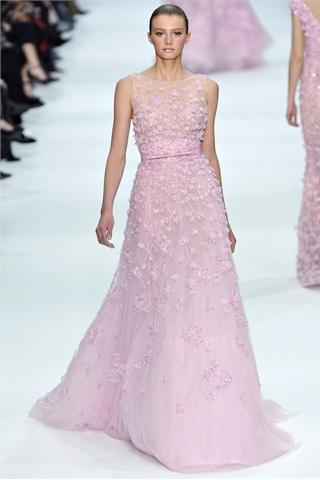 SS 2012 fashion trends: romantic pastels