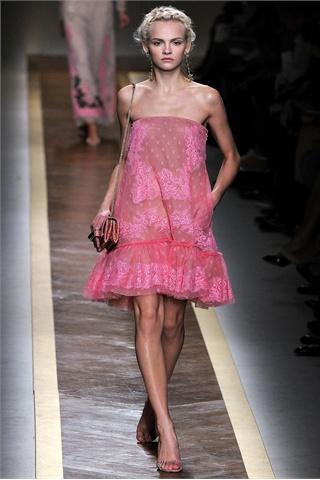 SS 2012 fashion trends: romantic pastels