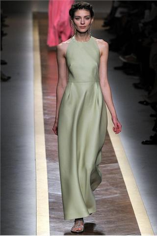 SS 2012 fashion trends: romantic pastels