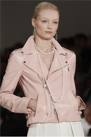 SS 2012 fashion trends: romantic pastels