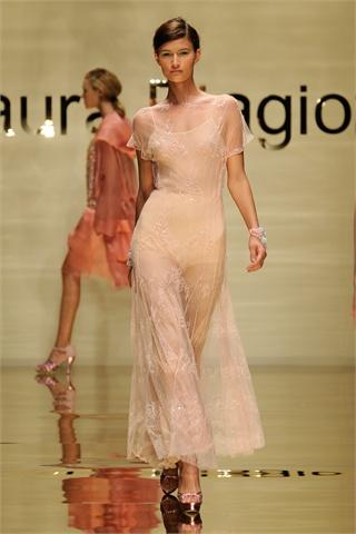 SS 2012 fashion trends: romantic pastels