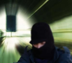 Milano: devono rubare i soldi due volte. La cassiera se li era ripresi pensando a uno scherzo