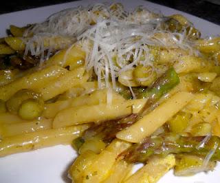 PENNE AGLI ASPARAGI E LINGUINE DI PECORINO DI FOSSA