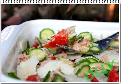 Insalata con zucchine crude