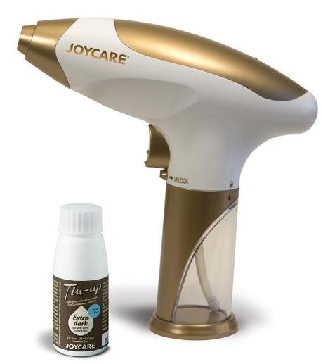 Soddisfatti e Abbronzati: Joycare presenta TIN UP per un'abbronzatura effetto Caraibi Uniforme e naturale!