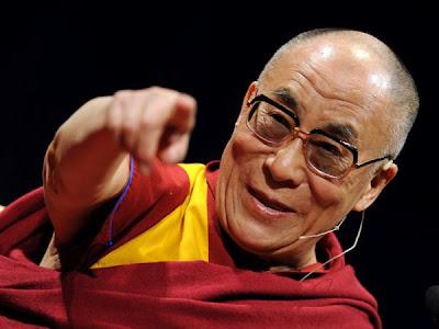 La potenza delle parole: Tenzin Gyazo, alias Dalai Lama