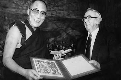 La potenza delle parole: Tenzin Gyazo, alias Dalai Lama