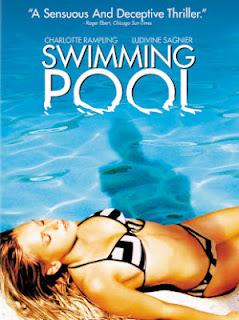 “Swimming Pool” di François Ozon: un thriller carico di sensualità sotto il sole della Provenza.