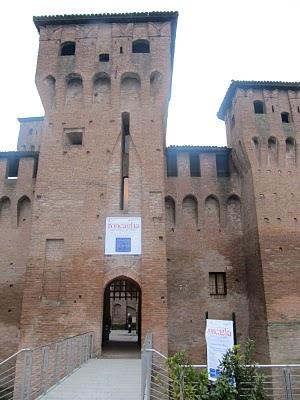 A San Felice sul Panaro il sisma cancella anche il luogo simbolo della Biennale Roncaglia