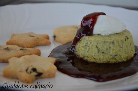 Budino di zucchine con robiola di Roccaverano, composta di fragole all'aceto balsamico e biscottini sablè