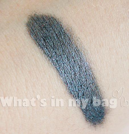 A close up on make up n°83: Essence, stay all day n°06 Rock chic