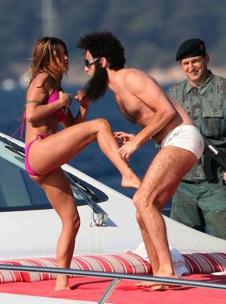 Elisabetta Canalis muore per colpa del Dittatore? Elisabetta Canalis muore per colpa del Dittatore?