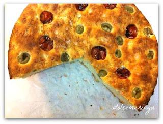 LA  FOCACCIA BUONISSIMA DI....