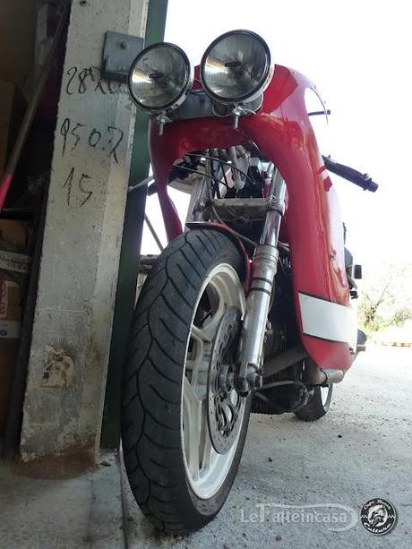 Moto Guzzi V85