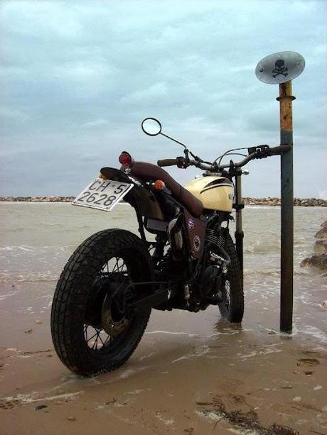 Scrambler DR 650 by BikeGarage