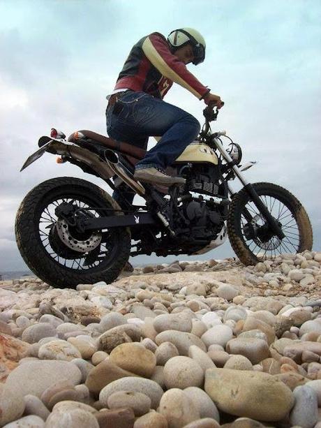 Scrambler DR 650 by BikeGarage