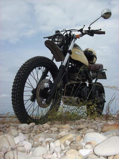 Scrambler DR 650 by BikeGarage