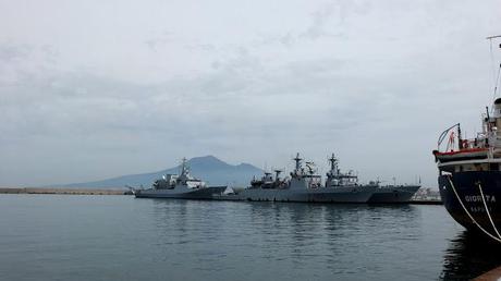 In Foto: Al Porto di Castellammare di Stabia: Minerva, Chimera & Orione