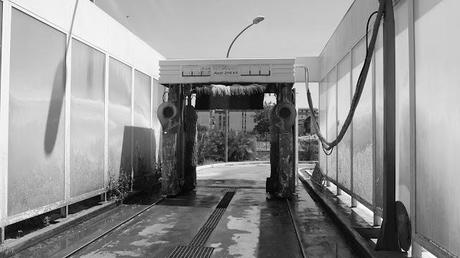 Scafati in BW; L'autolavaggio -Car wash-