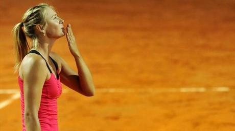 Tennis, Sharapova da grande regina a Roma