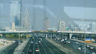 Nuove strade in costruzione a Dubai.