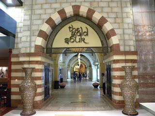 Riapre il souk dell'oro al Dubai Mall.