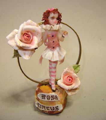 Vintage Rose Circus: Oro